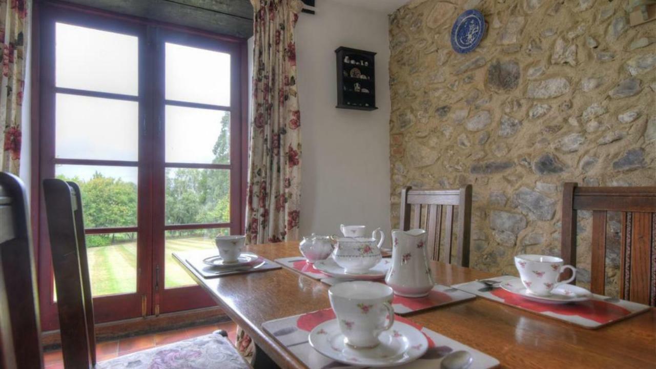 Rose Cottage Musbury Экстерьер фото